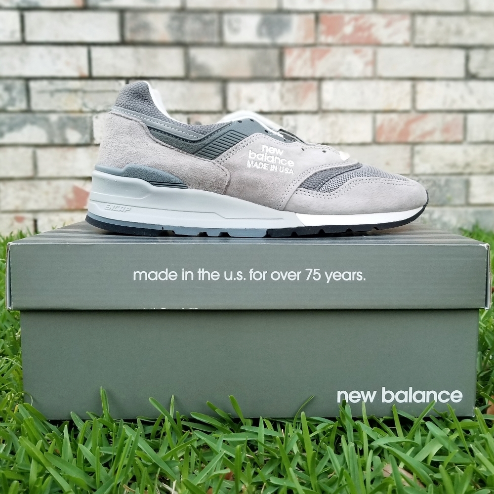 Size 8 (9.5w) - New Balance 997 Gray Day - Removed Logo - 2019 New DS